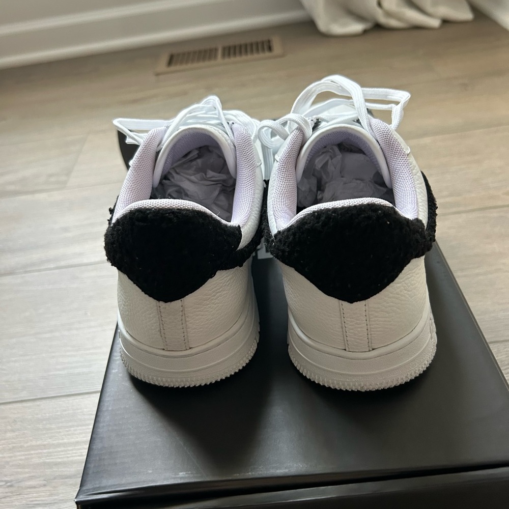 White and Black Men's Sneakers - Picture 4 of 5